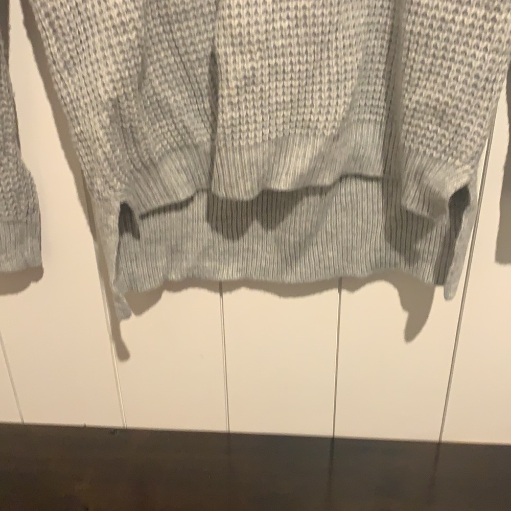 Grey Sweater - Picture 4 of 4